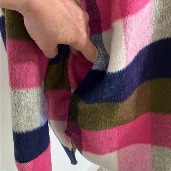 Almost New Olive, Hot Pink, Navy , and Ivory Plaid Shacket Shirt Jacket - Picture 6 of 9